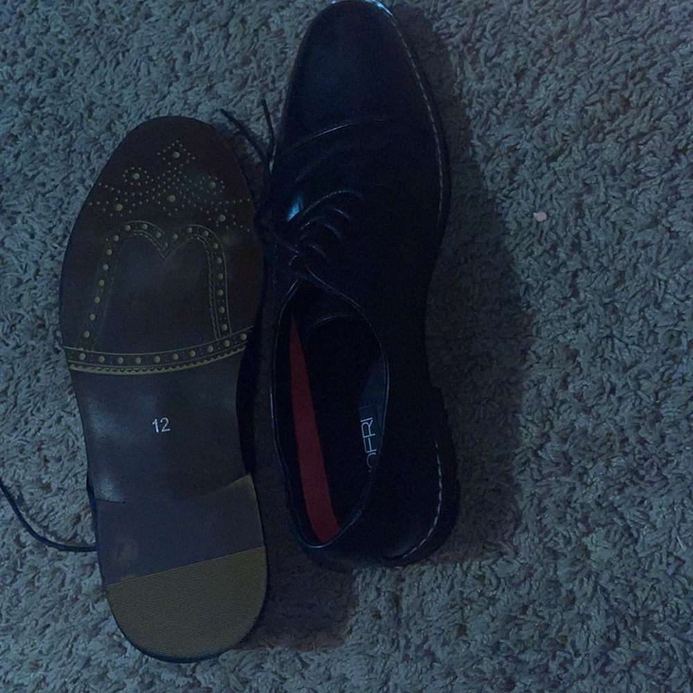 Dress shoes